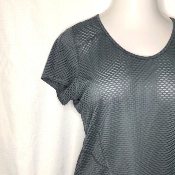 CALVIN KLEIN Gray Performance Gear Mesh Top XL Athleisure Workout Tee - Picture 2 of 8